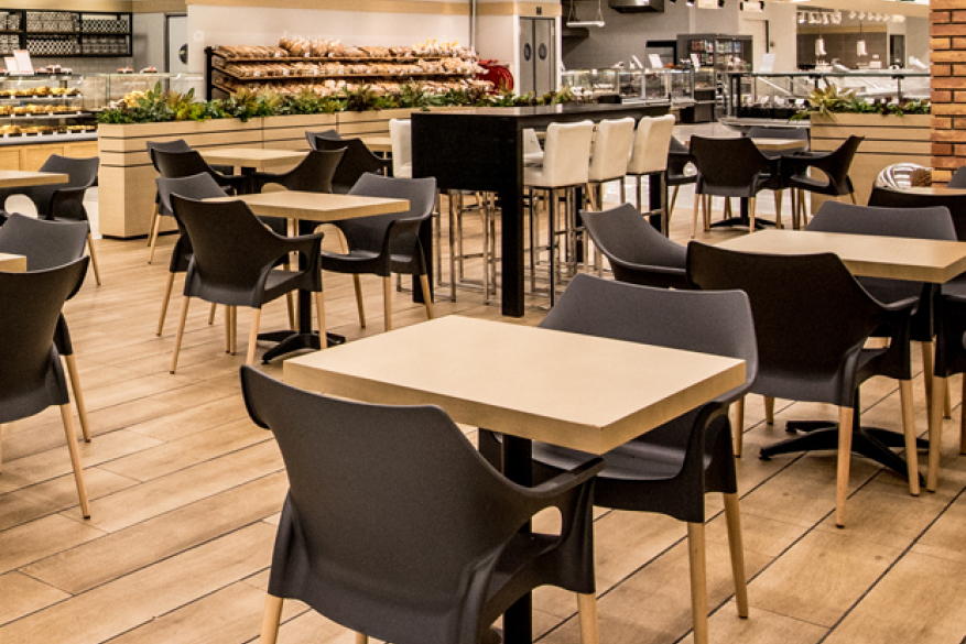 Εστιατόριο (εντός Σκλαβενίτη)